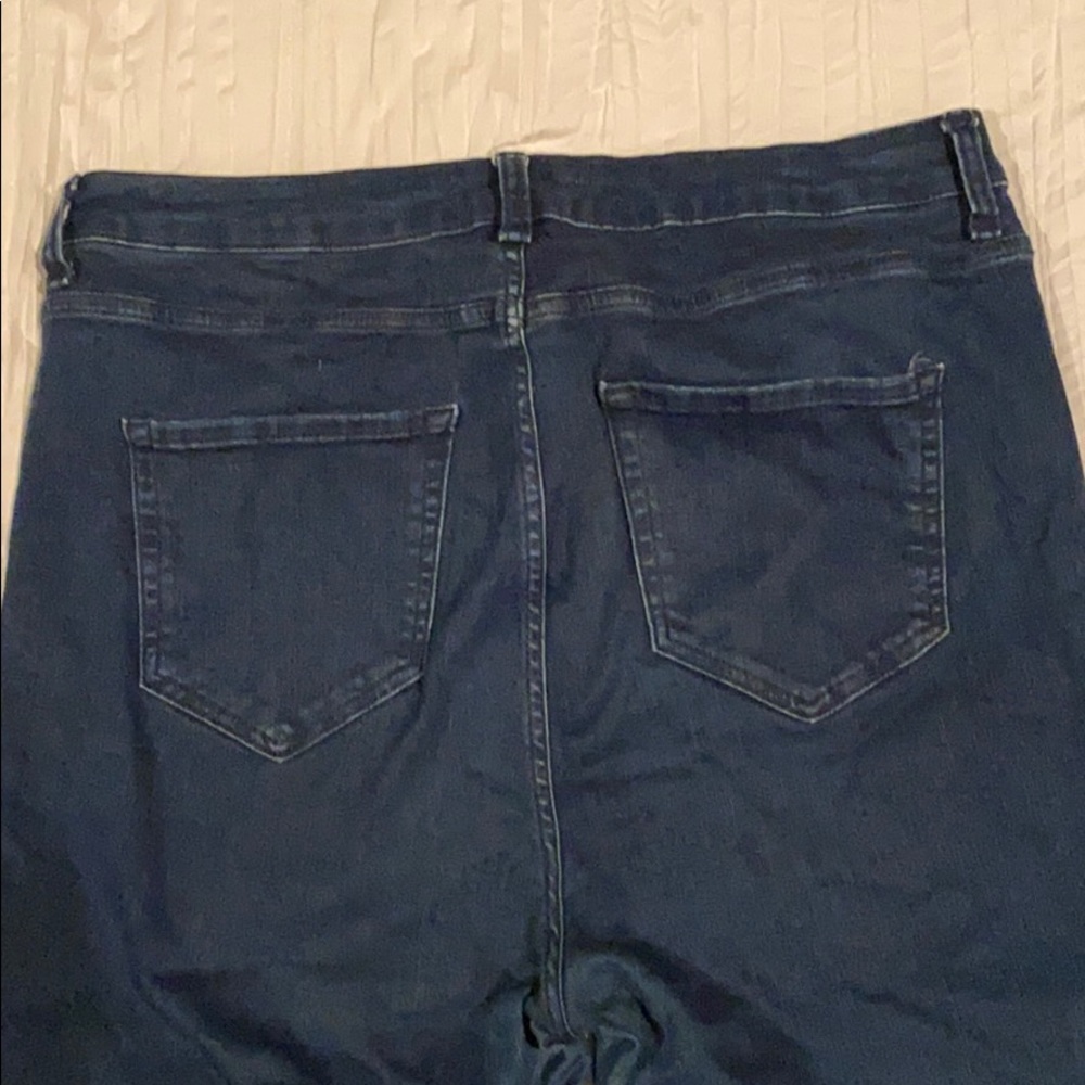 Jeans - Picture 3 of 4